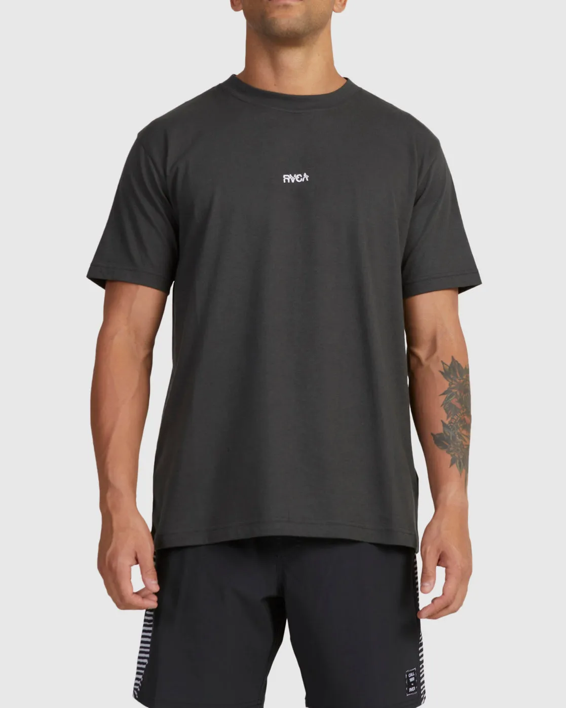 Call Tee - Pirate Black