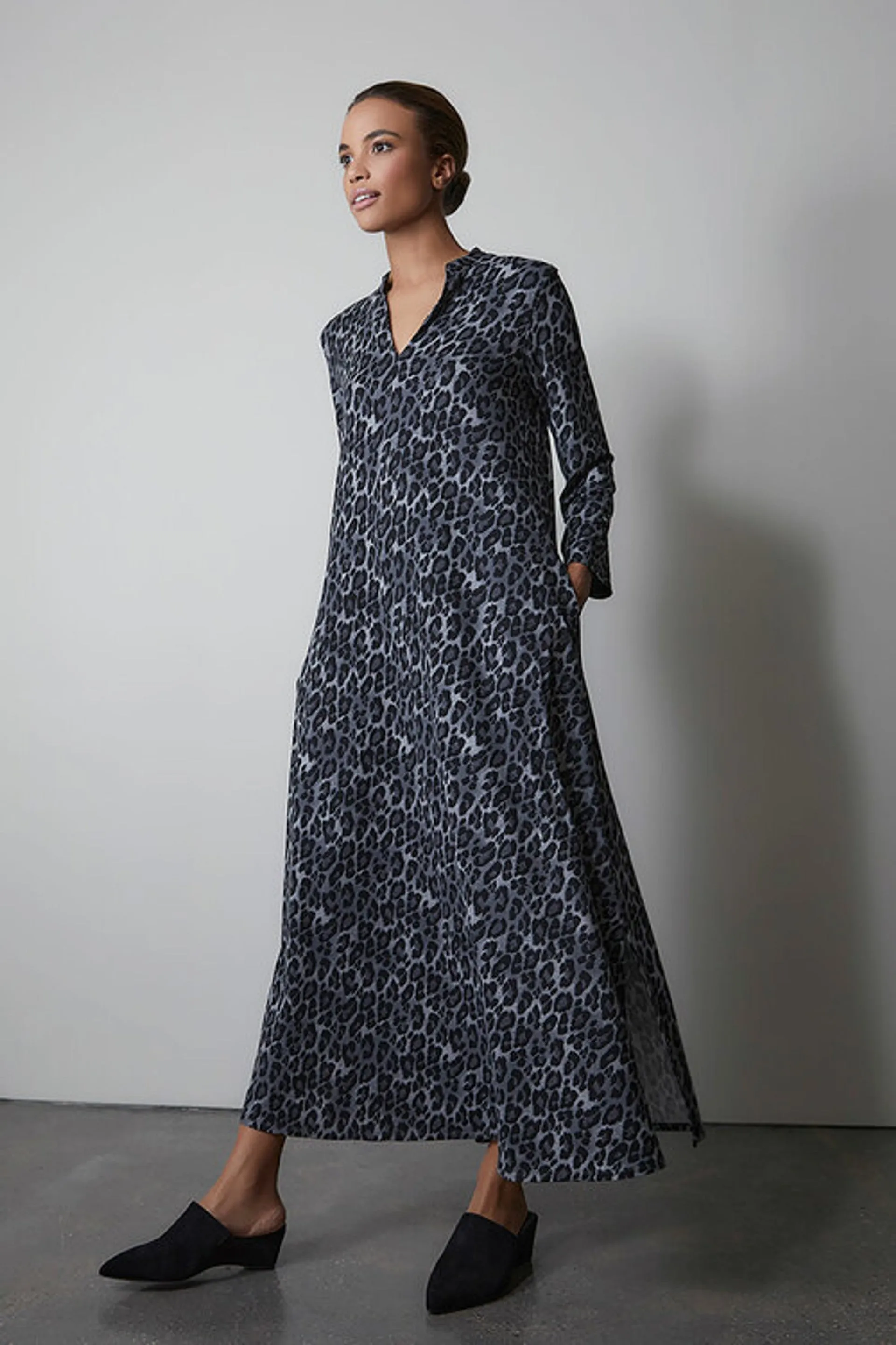N by Natori LC0119 Cozy Animal Print Caftan